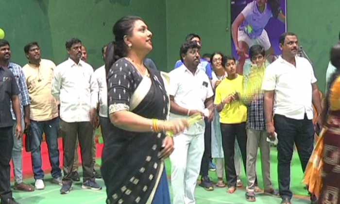  Minister Roja Inagurated Andhra Pradesh Junior Badminton Championship, Minister-TeluguStop.com