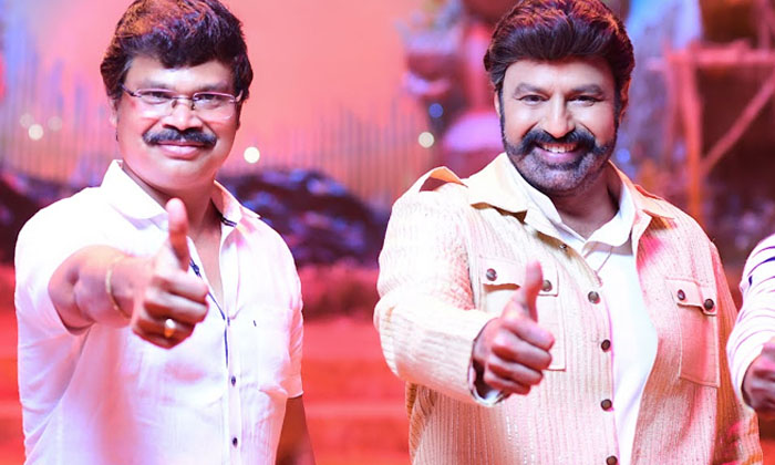  Bad News For Nandamuri Balakrishna And Boyapati , Nandamuri Balakrishna, Akhand-TeluguStop.com