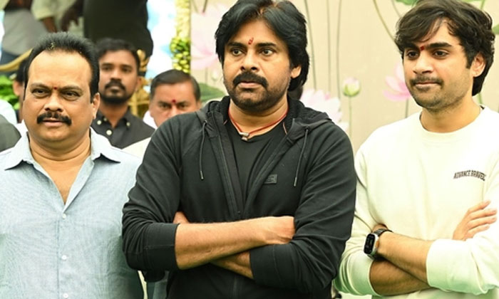  Pawan Kalyan Sujeeth Og Release Update, Director Sujeeth, Og Movie, Pawan Kalyan-TeluguStop.com