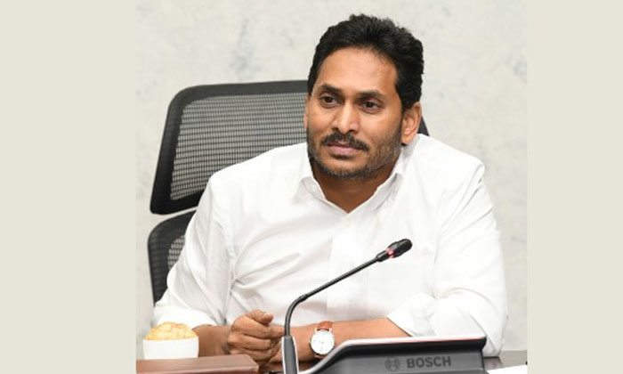  Is There A Threat To Jagan With Sharmila , Sharmila , Cm Jagan , Ycp Party, Viv-TeluguStop.com