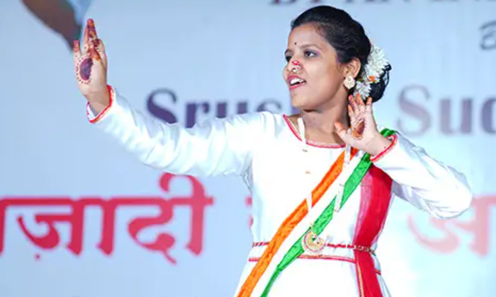  Srushti Sudhir Jagtap Danced For 127 Hours In Traditional Indian Kathak,srushti-TeluguStop.com