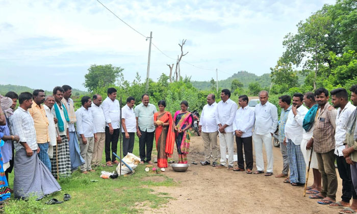  State It Minister Ktr Has Fulfilled The Tribal Art Of Many Years , Minister Ktr-TeluguStop.com