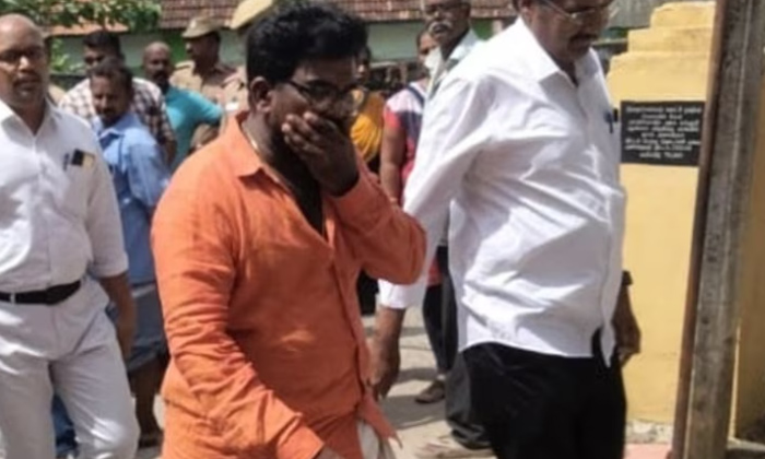  Fight Master Kanal Kannan Arrested For Sharing Video Of Pastor Dancing With Wom-TeluguStop.com