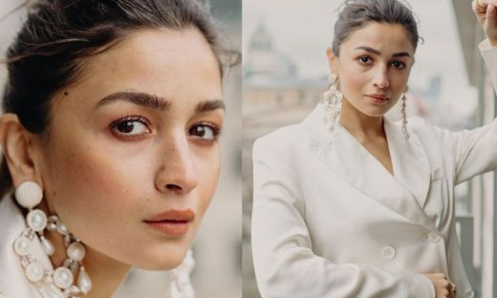  The World Of Cinema Is One But That Is The Only Difference, Alia Bhatt, Kia Dhav-TeluguStop.com