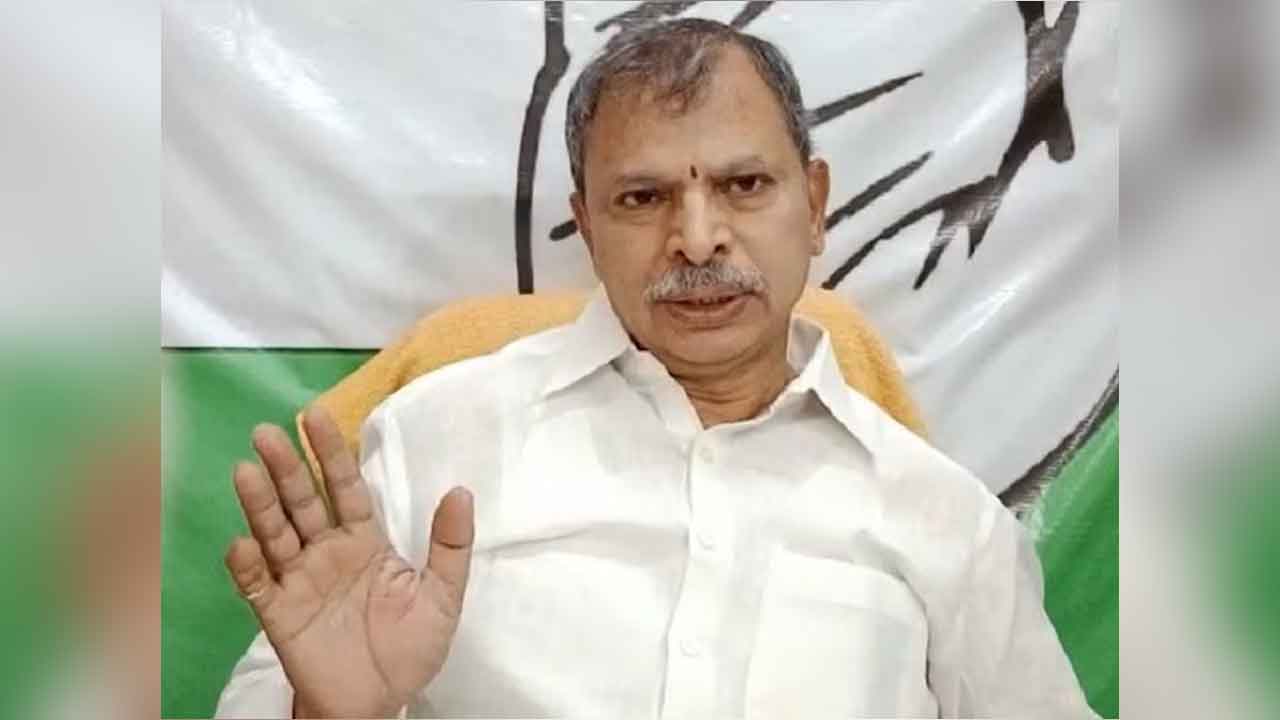 Jagan Govt Mulling To Withdraw Free Power Scheme To Agri Sector : Tulasi Reddy Jagan Govt Mulling To Withdraw Free Power Scheme To Agri Sector : Tulasi Reddy-TeluguStop.com