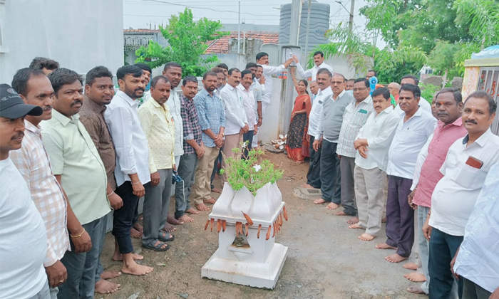  Welfare Of Sabbanda Varnas Is Telangana Government Mission Zptc Gatla Meenaiah,-TeluguStop.com