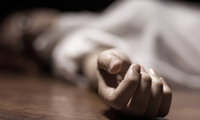  Husband Murders Wife Extramarital Affair, Extramarital Affair,married Women,anak-TeluguStop.com