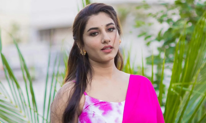 Telugu Vishnupriya-Movie