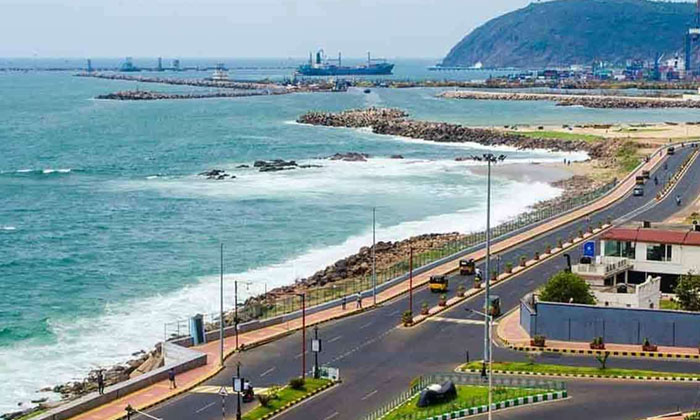  Cm Jagan Administration From Visakhapatnam Soon , Jagan, Ysrcp, Ap Government,-TeluguStop.com