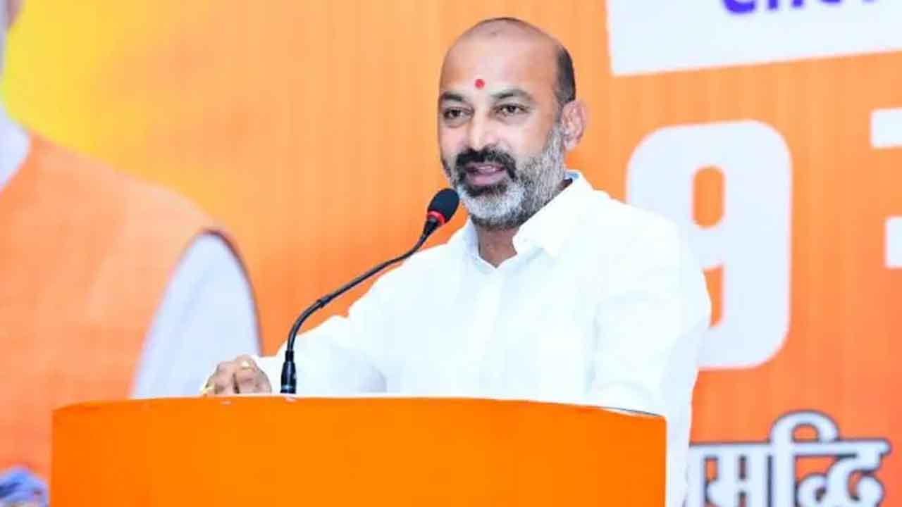 Speculation : Bandi Sanjay To Be Ap Bjp Incharge! Speculation : Bandi Sanjay To Be Ap Bjp Incharge!-TeluguStop.com