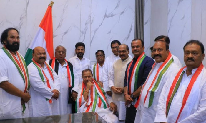 Telugu Cm Kcr, Congress, Komativenkat, Revanth Reddy, Telangana, Ts-Politics