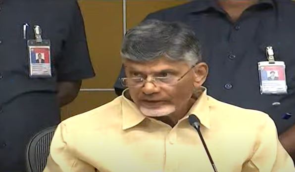  Ycp Has Neglected Government Projects..: Chandrababu-TeluguStop.com