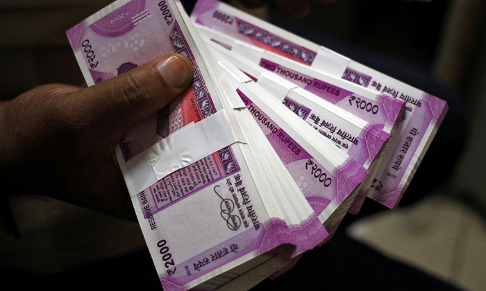 Cheating In The Name Of Central Government Jobs Details, Cheating ,central Gover Cheating In The Name Of Central Government Jobs Details, Cheating ,central Gover-TeluguStop.com