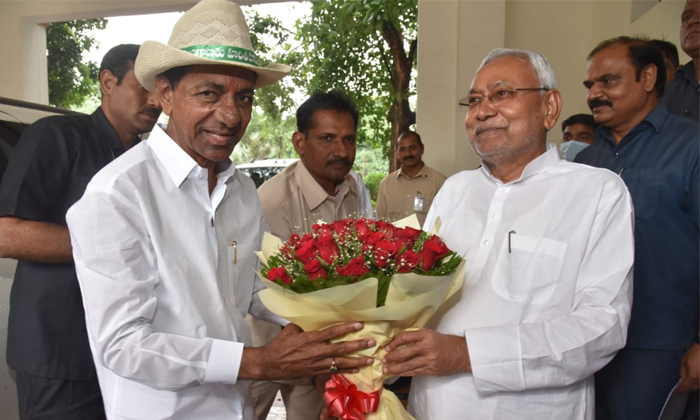  I-n-d-i-a లో బి‌ఆర్‌ఎస్ ఉందా ?-TeluguStop.com