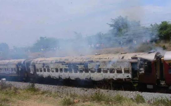 High Level Committee Inquiry Into Falak Numa Express Accident High Level Committee Inquiry Into Falak Numa Express Accident-TeluguStop.com