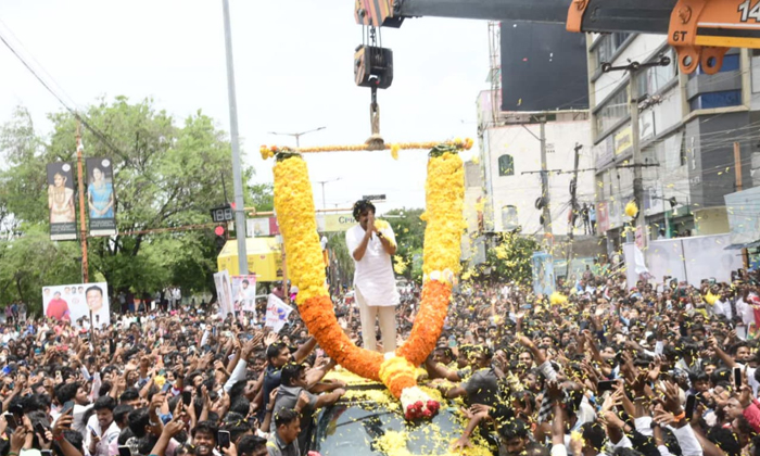  Huge Response For Janasena Pawan Kalyan In Tirupati, Pawan Kalyan, Tirupati, Jan-TeluguStop.com