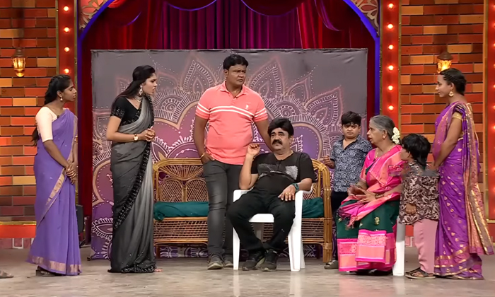  Jabardasth Comedian Bullet Bhaskar Punches Ycp-TeluguStop.com