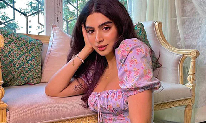  Sridevi Daughter Kushi Kapoor Tollywood Entry , Sridevi , Kushi Kapoor, Tollywo-TeluguStop.com