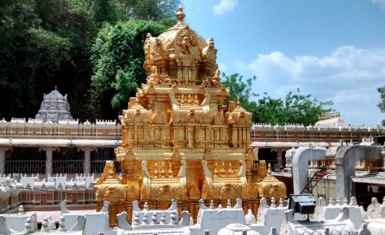  Differences Between Vijayawada Durmamma Temple Eo And Chairman Once Again-TeluguStop.com