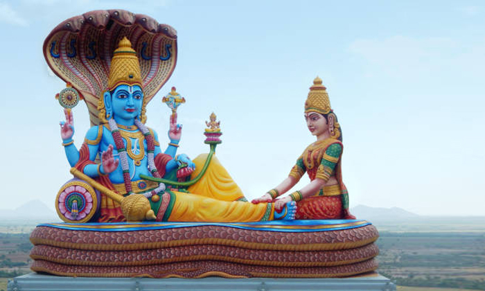  Why Lakshmi Devi Is Near The Feet Of Maha Vishnu Details, Lakshmi Devi, Vishnu M-TeluguStop.com