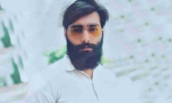 Amazon Manager Brutally Murdered In National Capital Delhi , Amazon Manager , Mu Amazon Manager Brutally Murdered In National Capital Delhi , Amazon Manager , Mu-TeluguStop.com