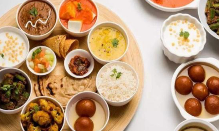  Indian Thalis You Must Try At Least Once,indian Thalis,,non Veg Thali,khali Bal-TeluguStop.com