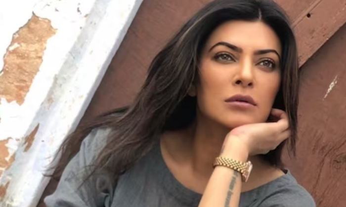  Sushmita Sen Strong Reply To Trolls Calling Her A Gold Digger-TeluguStop.com