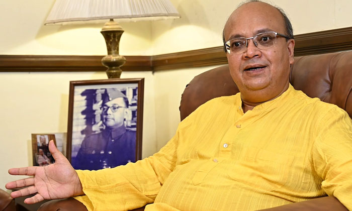 Documentary On Netaji's 'dilli Chalo' Battle Cry To Be Screened In Singapore , S Documentary On Netaji's 'dilli Chalo' Battle Cry To Be Screened In Singapore , S-TeluguStop.com