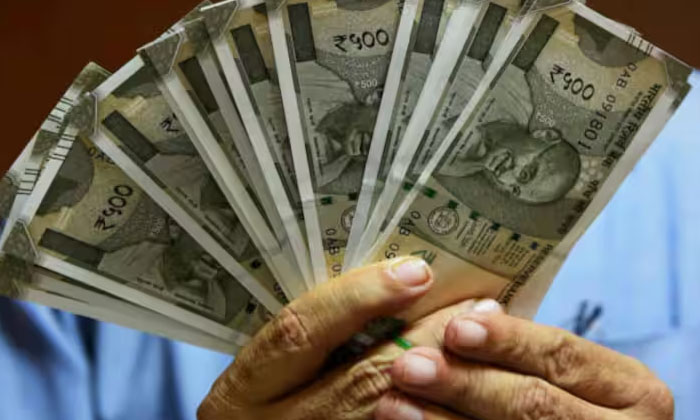  Introduction Of Facebook Fraud For Rs.20 Lakhs In The Name Of Love..!, Facebook-TeluguStop.com