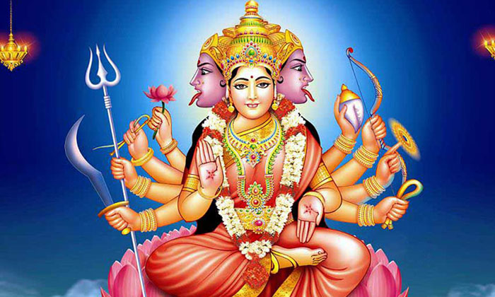  Do You Know What Happens If You Chant The Gayatri Mantra So Many Times Every Da-TeluguStop.com