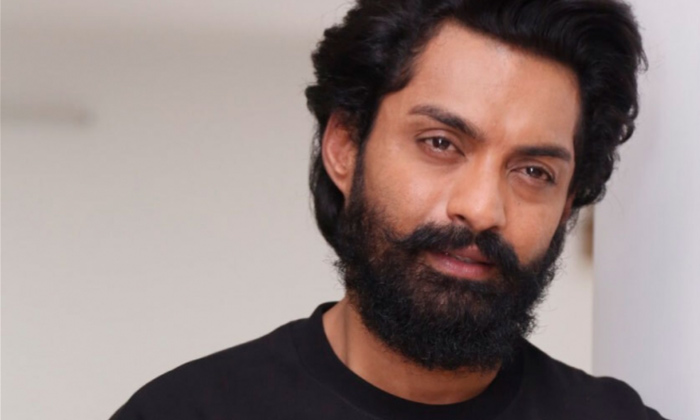  Kalyan Ram's Devil Locks Its Release Date, Kalyan Ram, Devil, Devil Release Date-TeluguStop.com