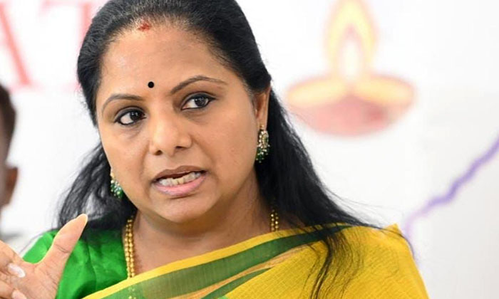  Kavitha Comments Boomerang , 33% Reservation For Women, Kcr, Kavitha, Ys Sharmi-TeluguStop.com