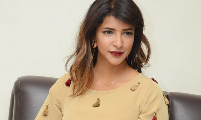 Telugu Actressmanchu, Malayalam, Manchu Lakshmi, Manchulakshmi, Mohan Babu, Toll