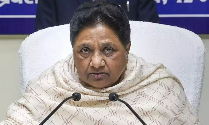  Mayawati Not Interested In India And Nda Alliances Details, Mayawati, Bahujan Sa-TeluguStop.com