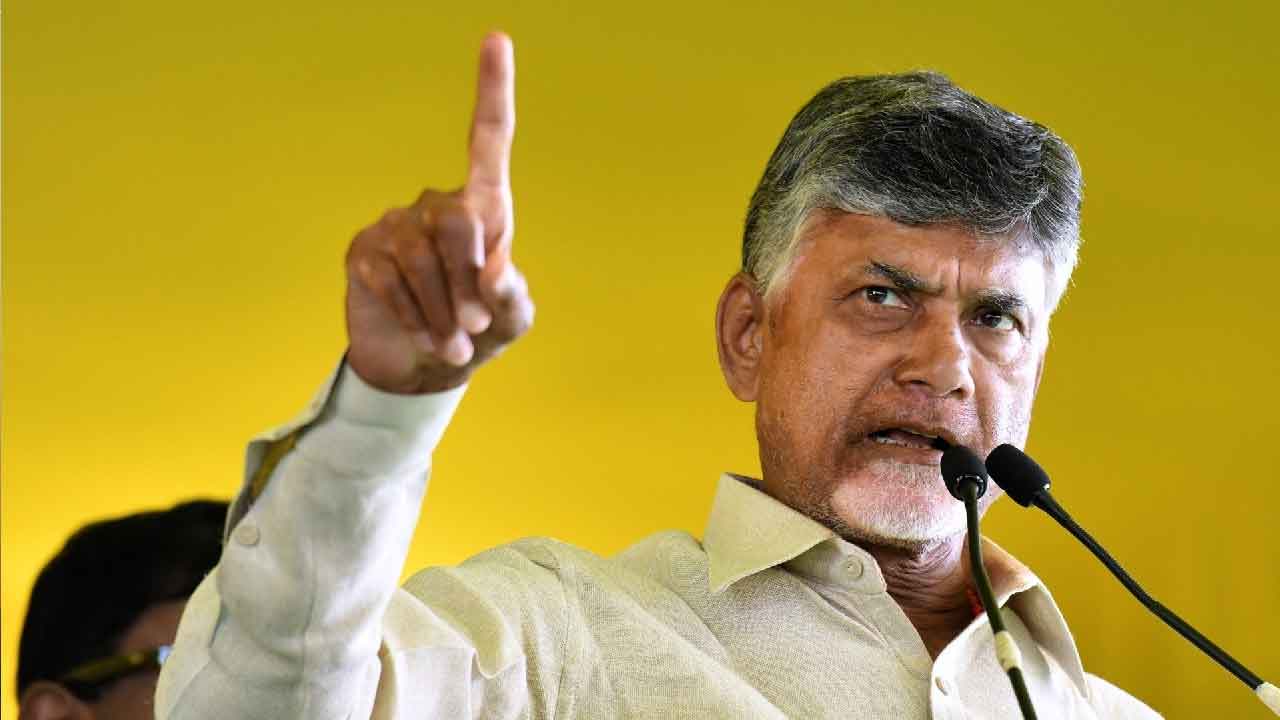  Godavari Districts At Risk With Weak Flood Banks : Chandrababu-TeluguStop.com