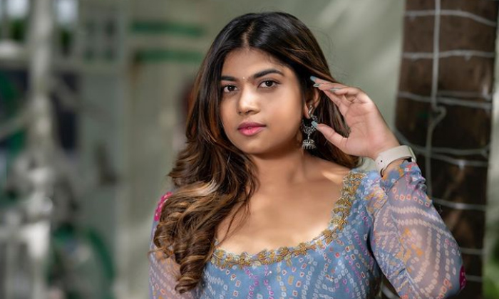 Telugu Jabardasth, Rithu Chowdary-Movie Telugu Jabardasth, Rithu Chowdary-Movie