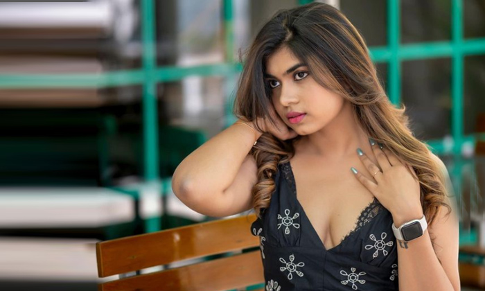 Telugu Jabardasth, Rithu Chowdary-Movie Telugu Jabardasth, Rithu Chowdary-Movie