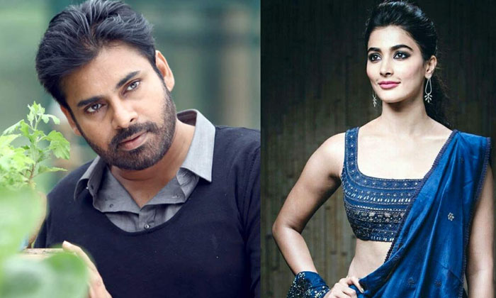  Pooja Hegde Lost Pawan Kalyans Movie Also-TeluguStop.com