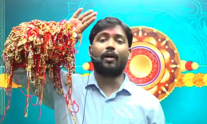  Popular Online Tutor Khan Sir Claims World Record 7000 Students Tie Him Rakhi De-TeluguStop.com