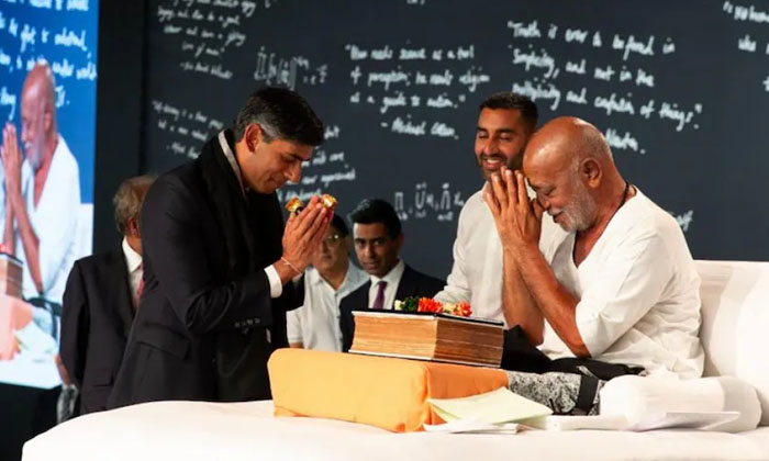  Video: British Prime Minister Attended 'ram Katha' At Cambridge University.. , B-TeluguStop.com