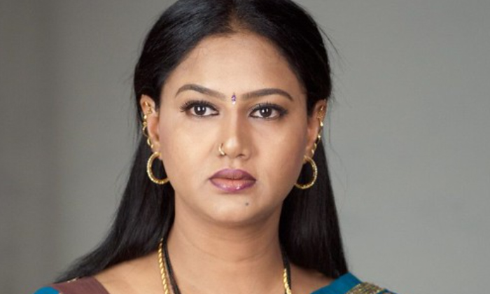 Telugu Actress Raksha, Offers, Nachavule, Pedarayudu, Ravibabu, Tollywood-Movie