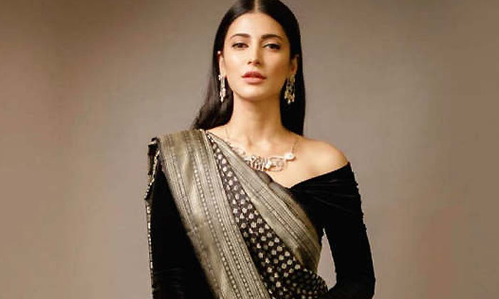  Sruthi Haasan Is Suffering From A Rare Disease-TeluguStop.com