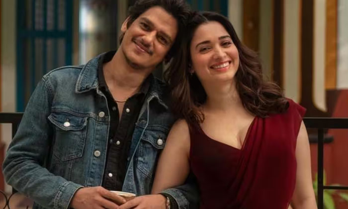  Vijay Varma Is Not Comfortable With Limelight On Relationship With Tamannaah Bha-TeluguStop.com