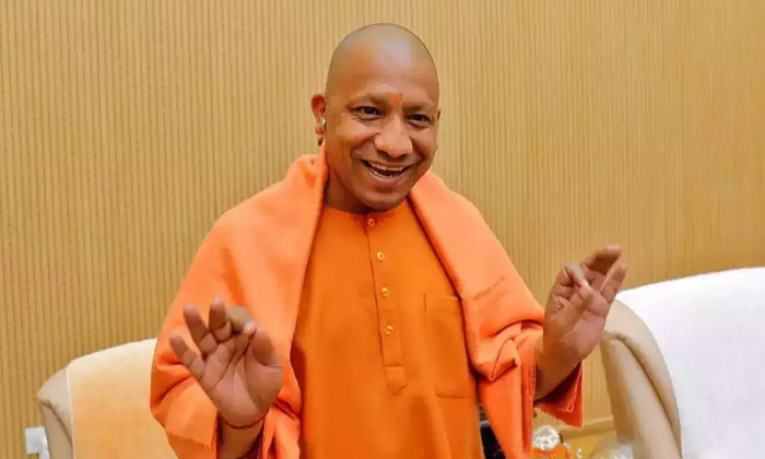  Cm Yogi's Sensational Announcement Of Free City Bus Travel For Women On Rakhi Fe-TeluguStop.com