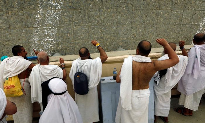  What Is The Story Behind Stoning Of Devil During Hajj Details, Stoning Devil ,-TeluguStop.com