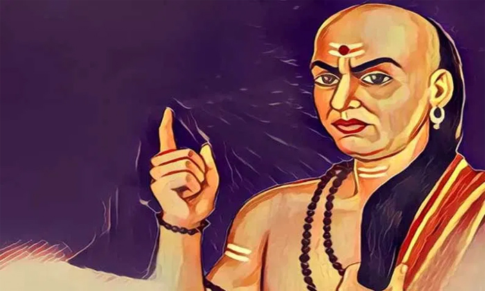  Chanakya Niti Never Interfere In These 4 People Work Details, Chanakya Niti ,nev-TeluguStop.com