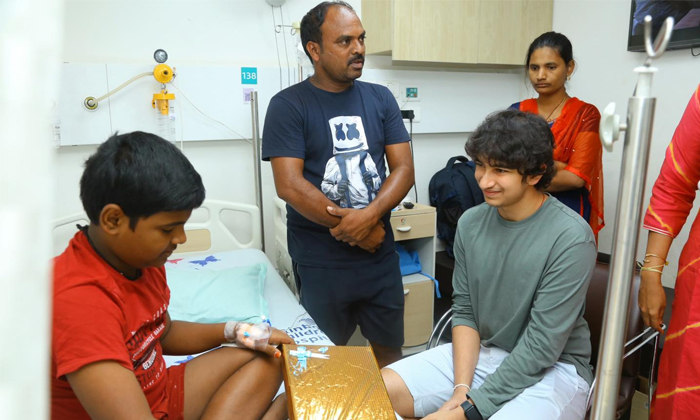 Telugu Gautham, Ghattamaneni, Heart, Nature, Mahesh Babu, Namrata, Sitara, Krish