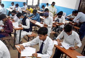  Tenth Class Exams In Telangana From Tomorrow-TeluguStop.com