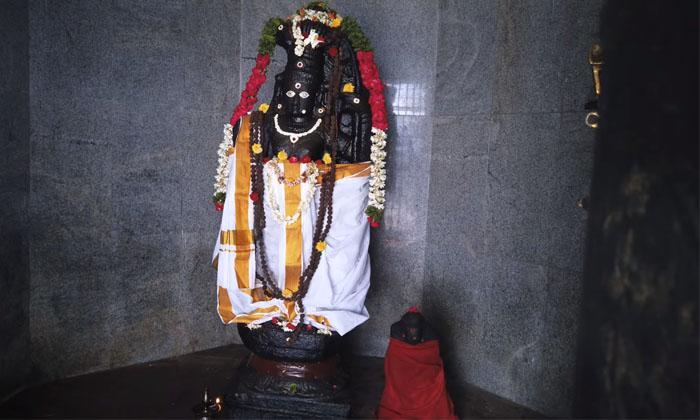  Interesting Facts About Sri Bhakta Kannappa Swamy Temple In Srikalahasthi Detail-TeluguStop.com