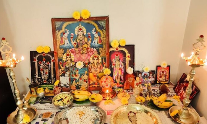  Keeping These Items In Pooja Room Will Attract Negative Energy Details, Pooja R-TeluguStop.com